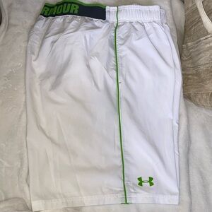 Under Armour loose fit lite running shorts xxl Mens